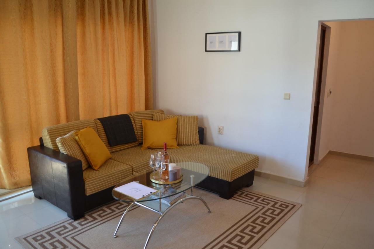 צרבו Villa Viktoria Studios מראה חיצוני תמונה