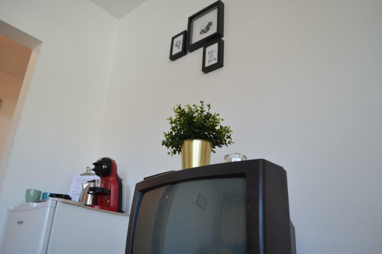 צרבו Villa Viktoria Studios מראה חיצוני תמונה